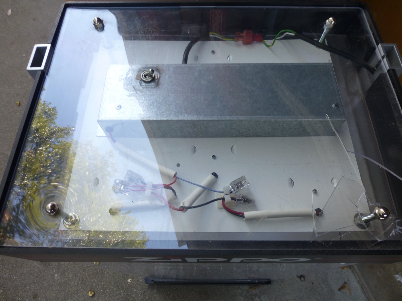 Zippo Lighter Display Case Lighted w/ Key 34″ X 16 X 12 Table top Non Rotating