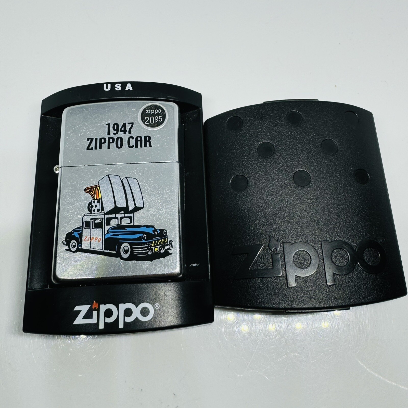 ZIPPO 2005 ZIPPO CAR 1947 STREET CHROME LIGHTER SEALED c151