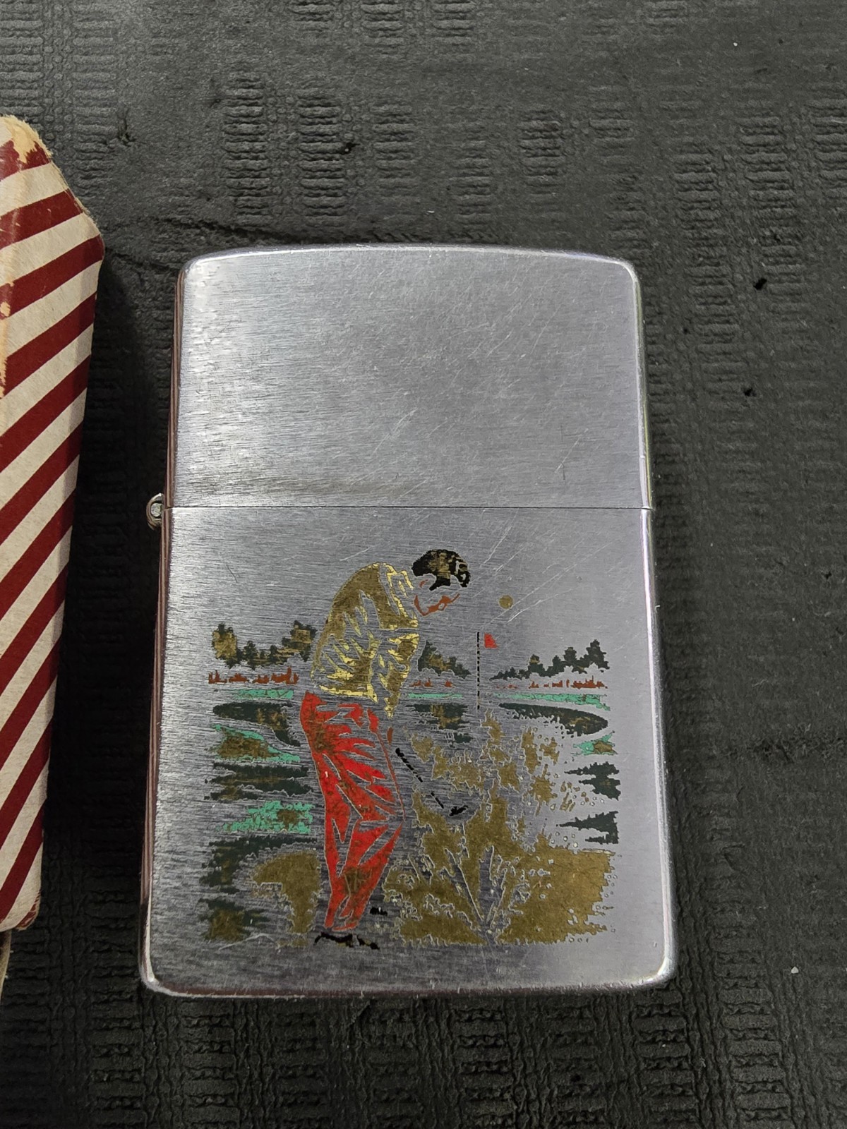VINTAGE 1950s ZIPPO LIGHTER “ CANDY STRIPE BOX Golfer.
