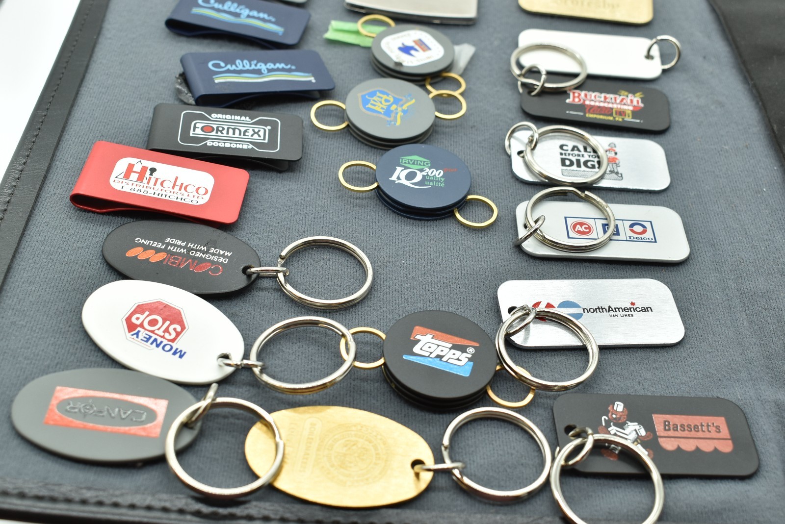 Zippo – SALESMAN SAMPLE KIT BOOK, Money Clips Keychain Golf Tools NEW x 41