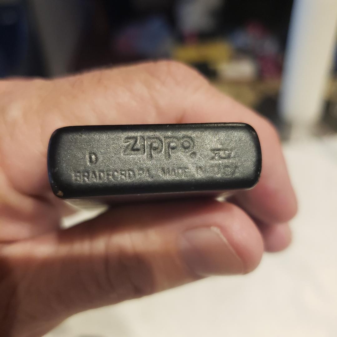 ZIPPO CLASSIC MATTE BLACK LIGHTER BRADFORD PA MADE IN U.S.A.