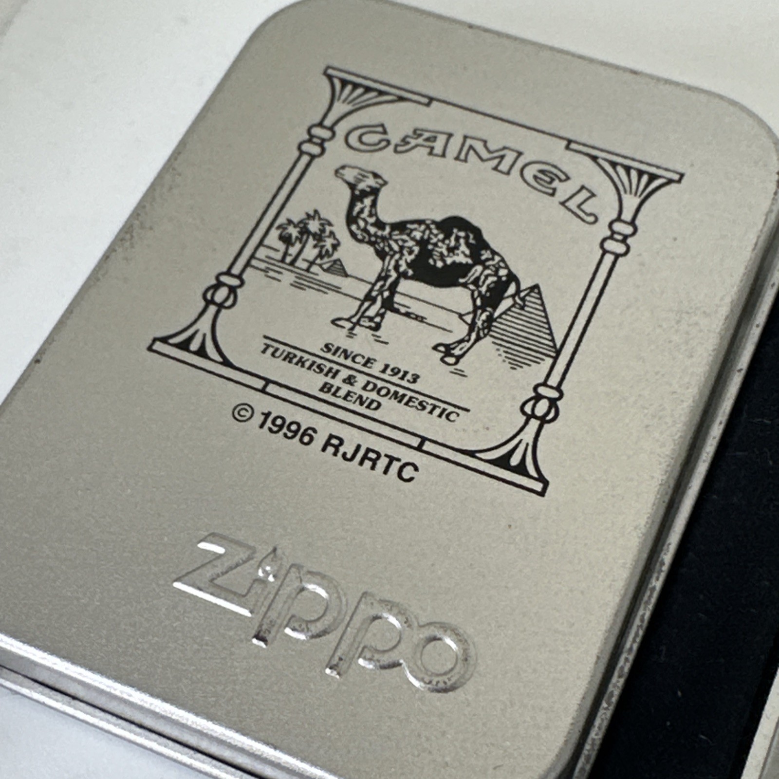 1997 Zippo Lighter Camel Cigarettes 1932 Replica Outside Hinge – Mint In The Box