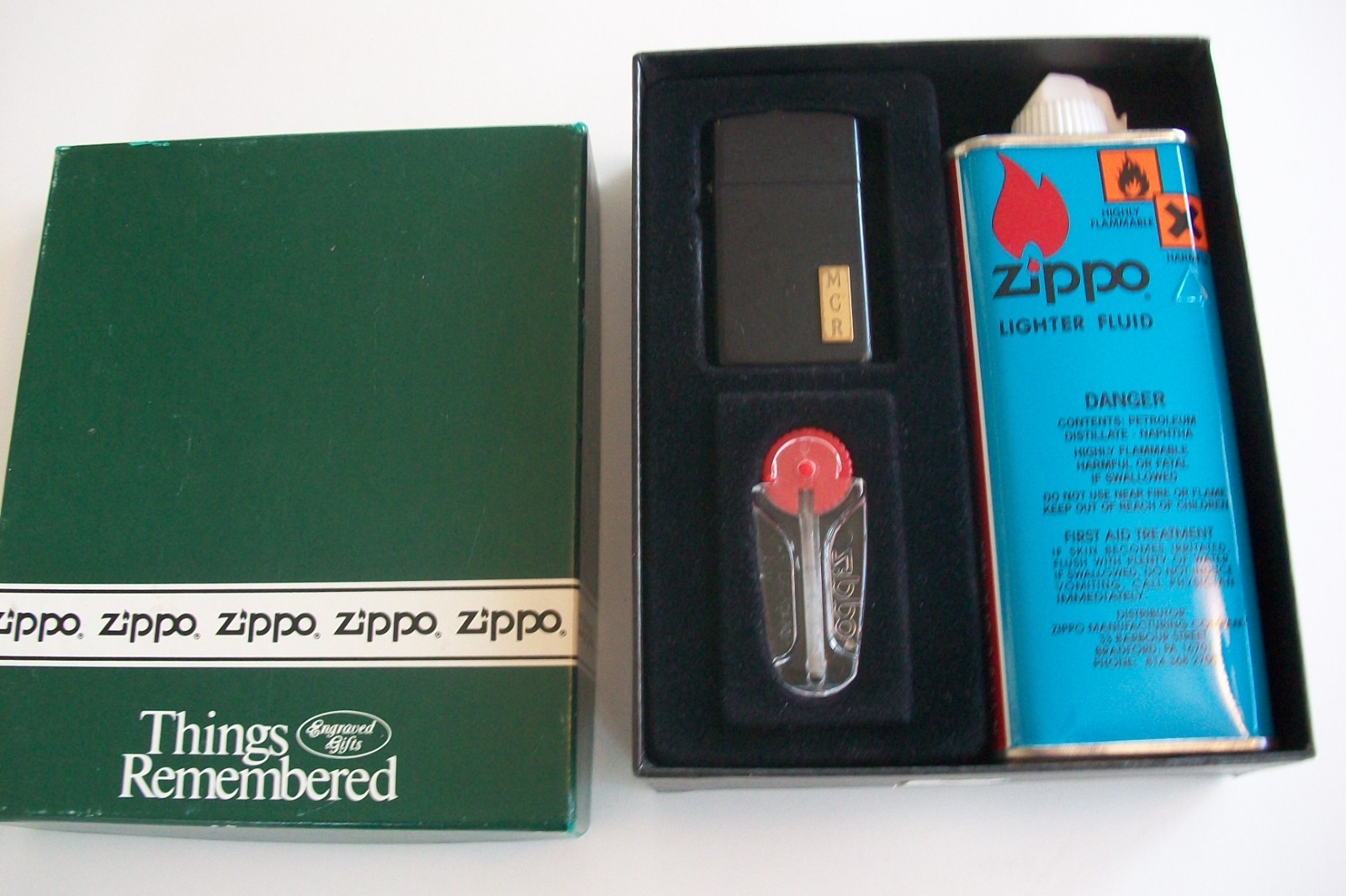 3 piece lot~ Zippo Lighter „Things Remembered Box Engraved Gift Set“ 5 Flints