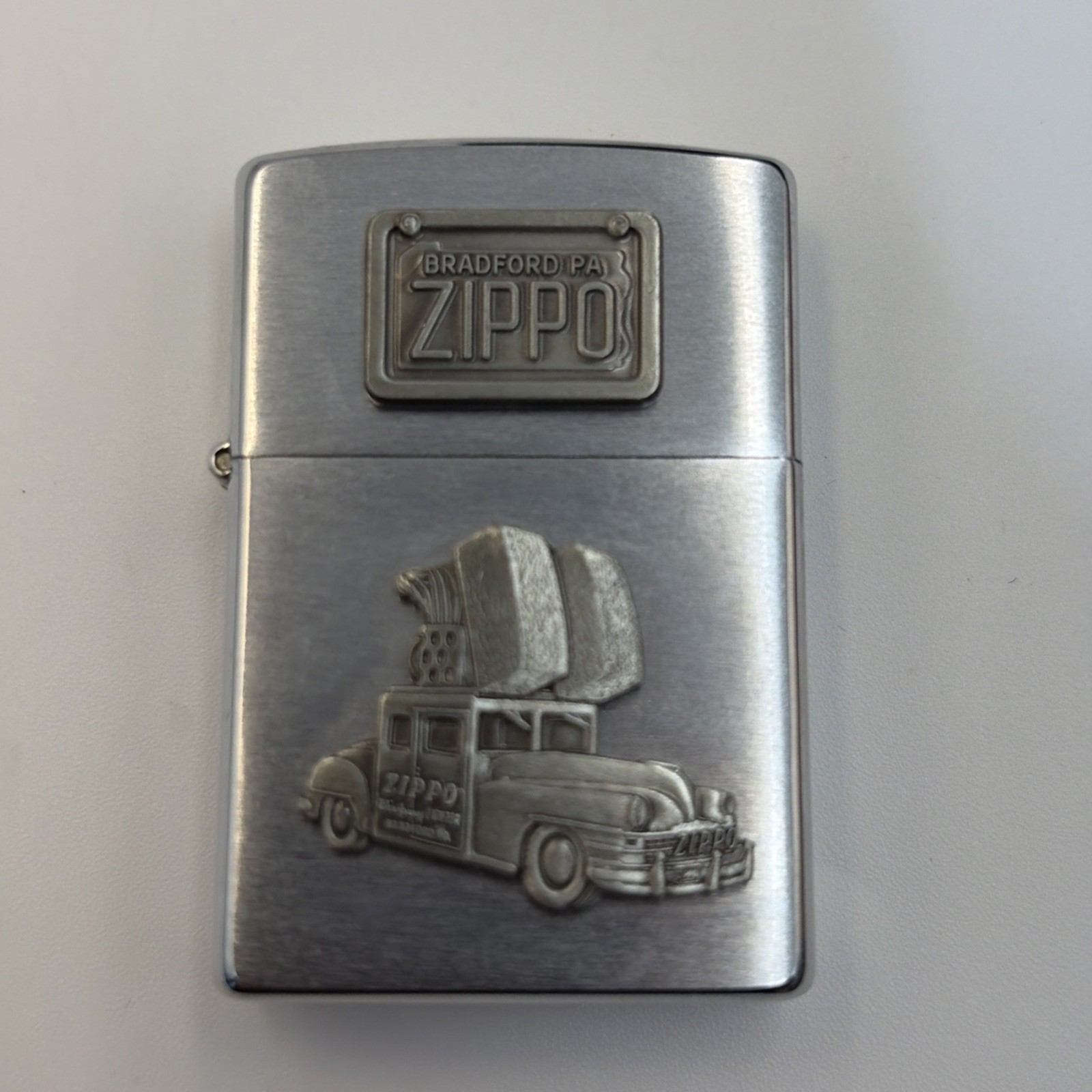 1998 Zippo Lighter & Keychain Set Zippo Car Limited Edition Tin Box Bradford PA