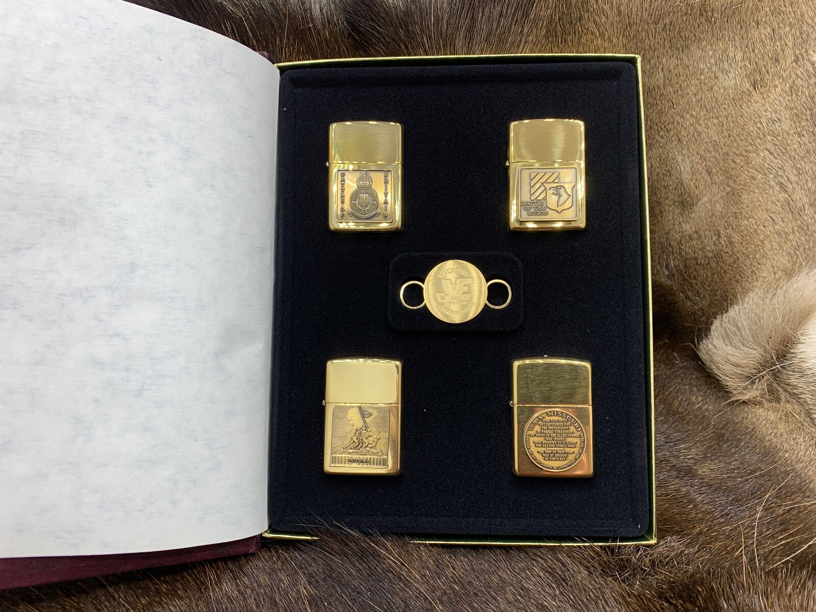 Zippo „Vol 1 World War II“ Zippo Lighter Set Mint With Stickers In Case RARE+++