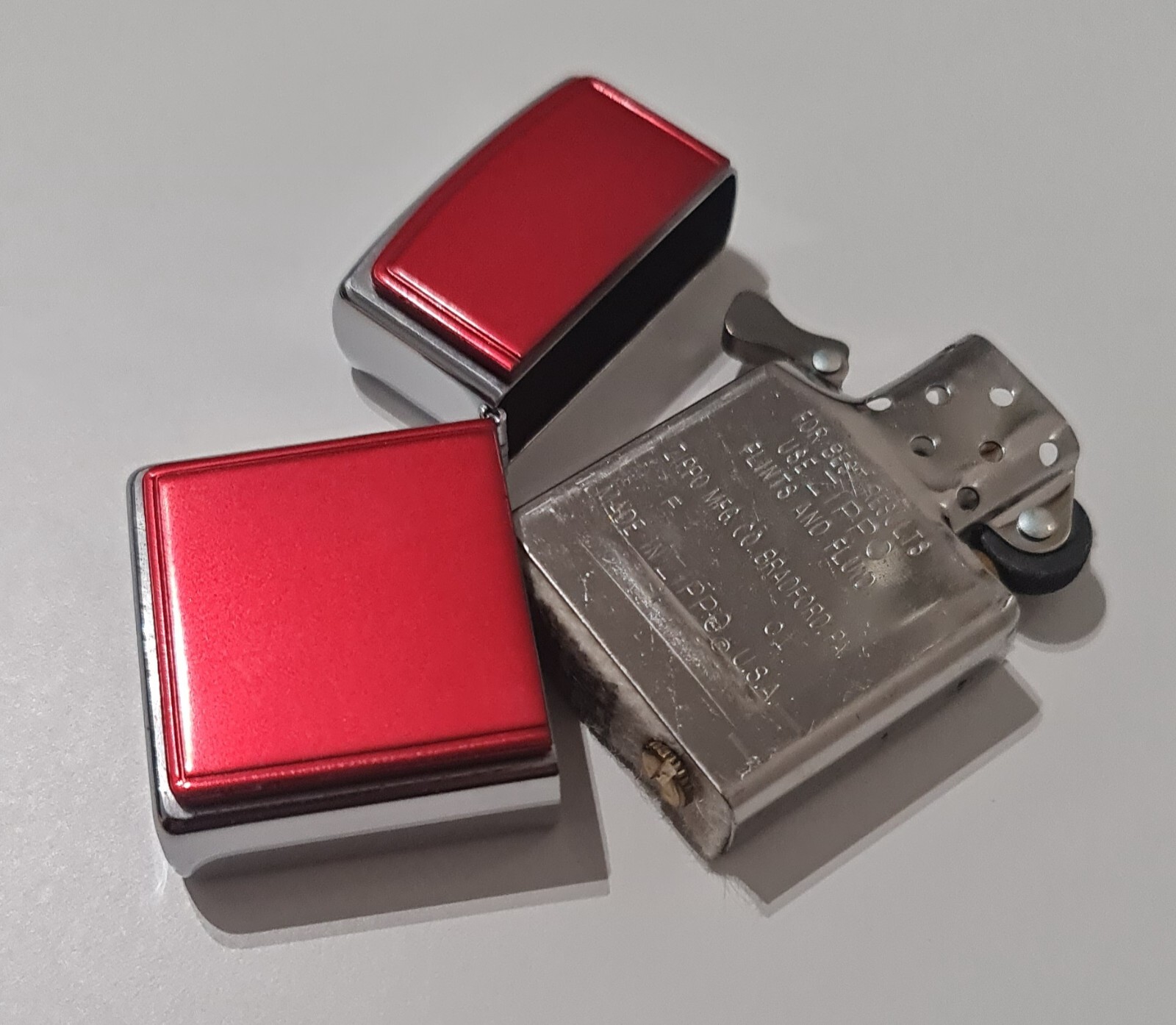 ZIPPO RED ANODIZED ALUMINUM – 01 – NEW – VERY RARE !!!