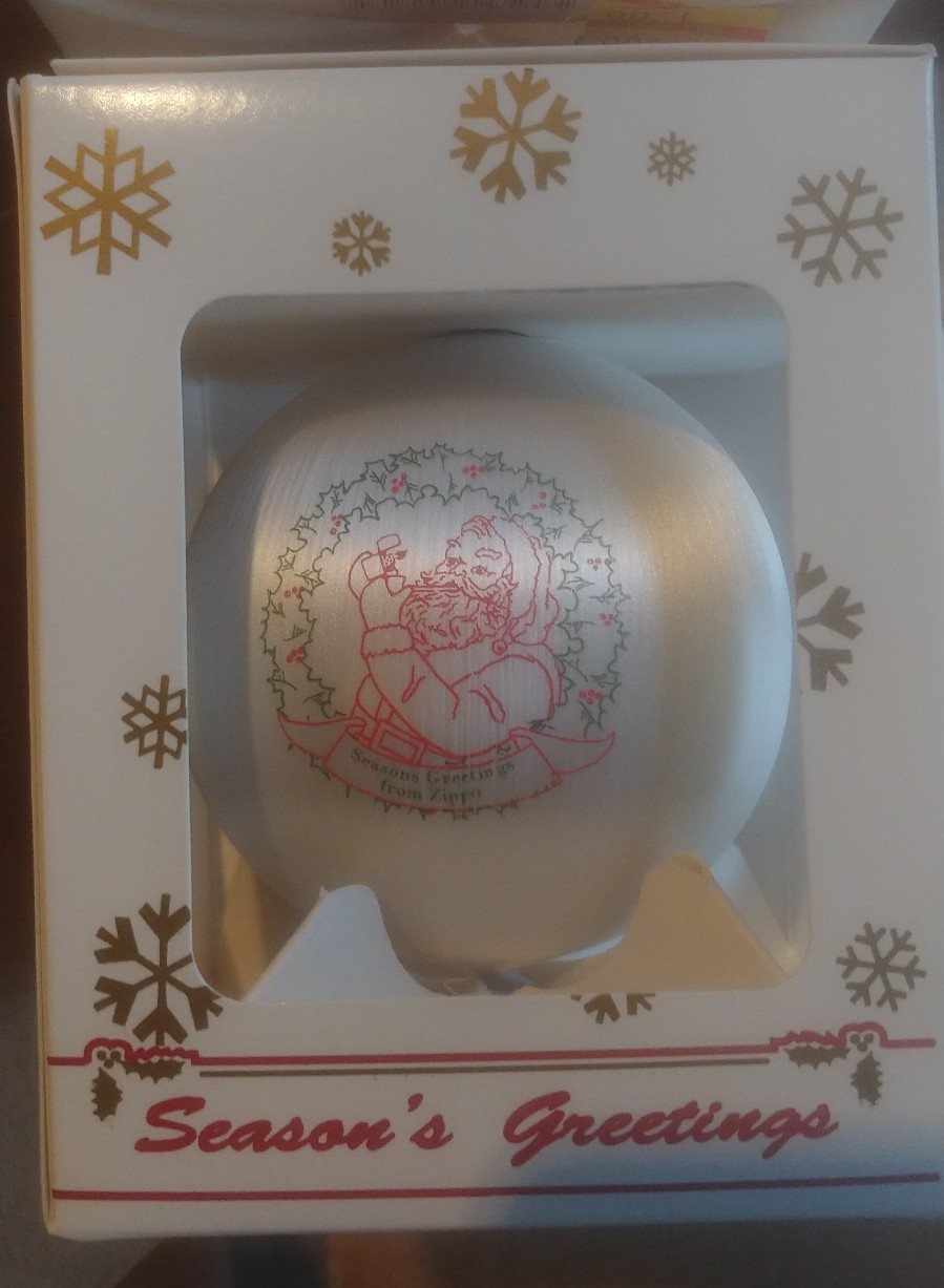 Antique „Zippo Seasons Greetings“ Santa Claus Holiday/Christmas Ornament C. 2003