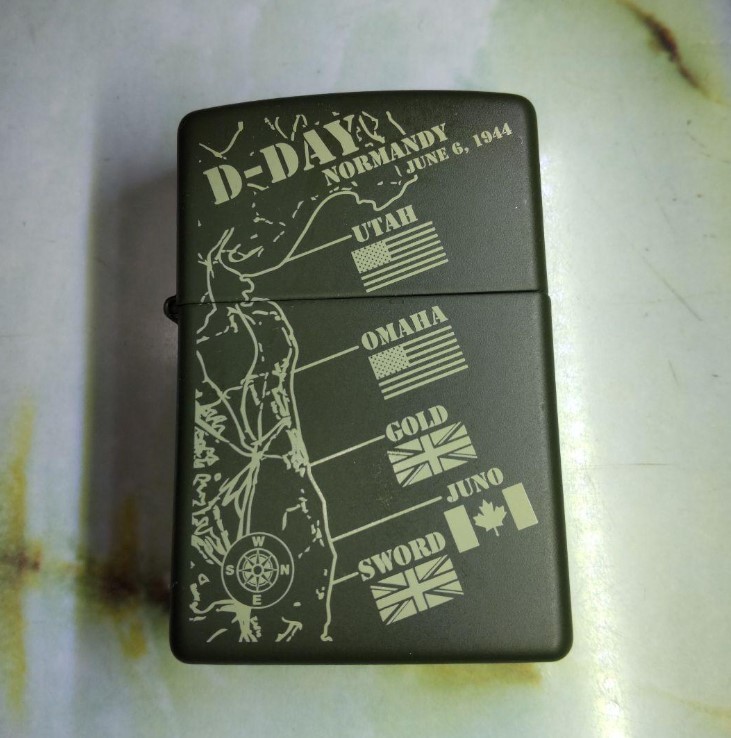 Zippo oil Lighter 【D−DAY】 Front Processing Khaki Made in 2015 Dark green New