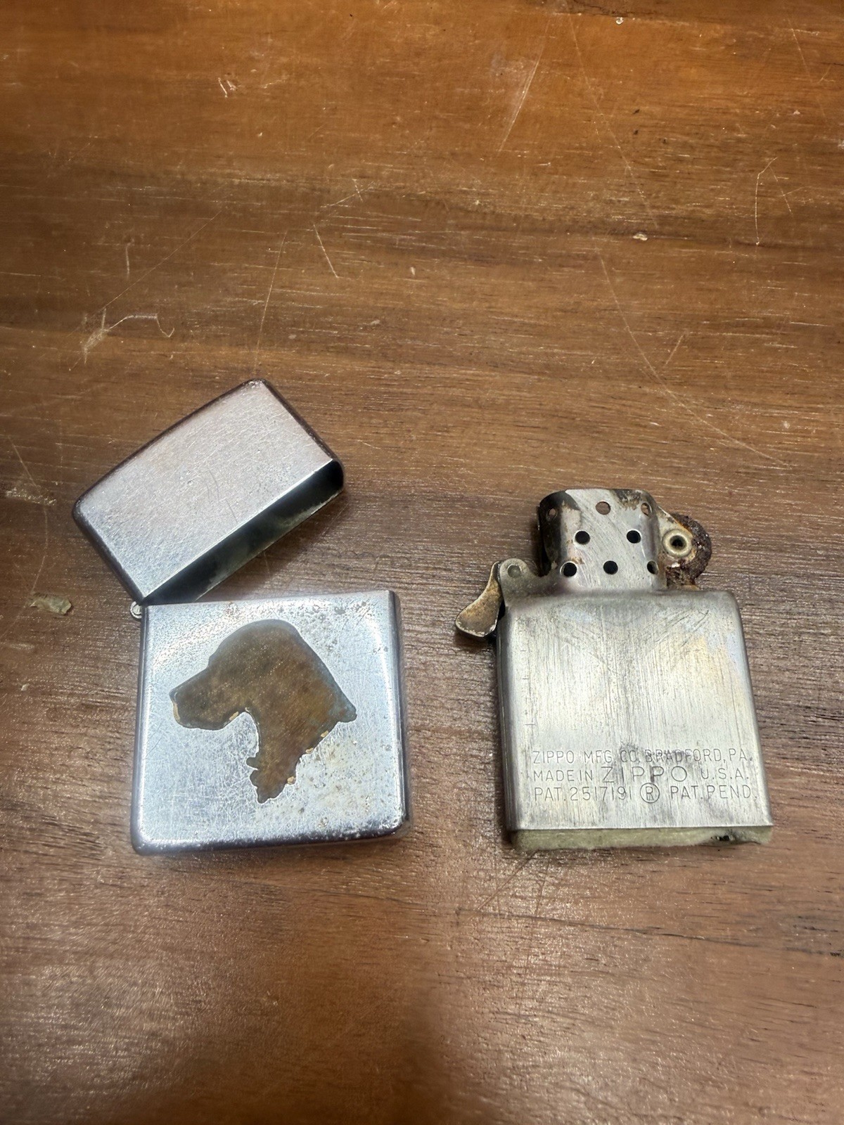 Vintage Zippo Town & Country Setter Dog Lighter Pat 2032695 As Is Rare