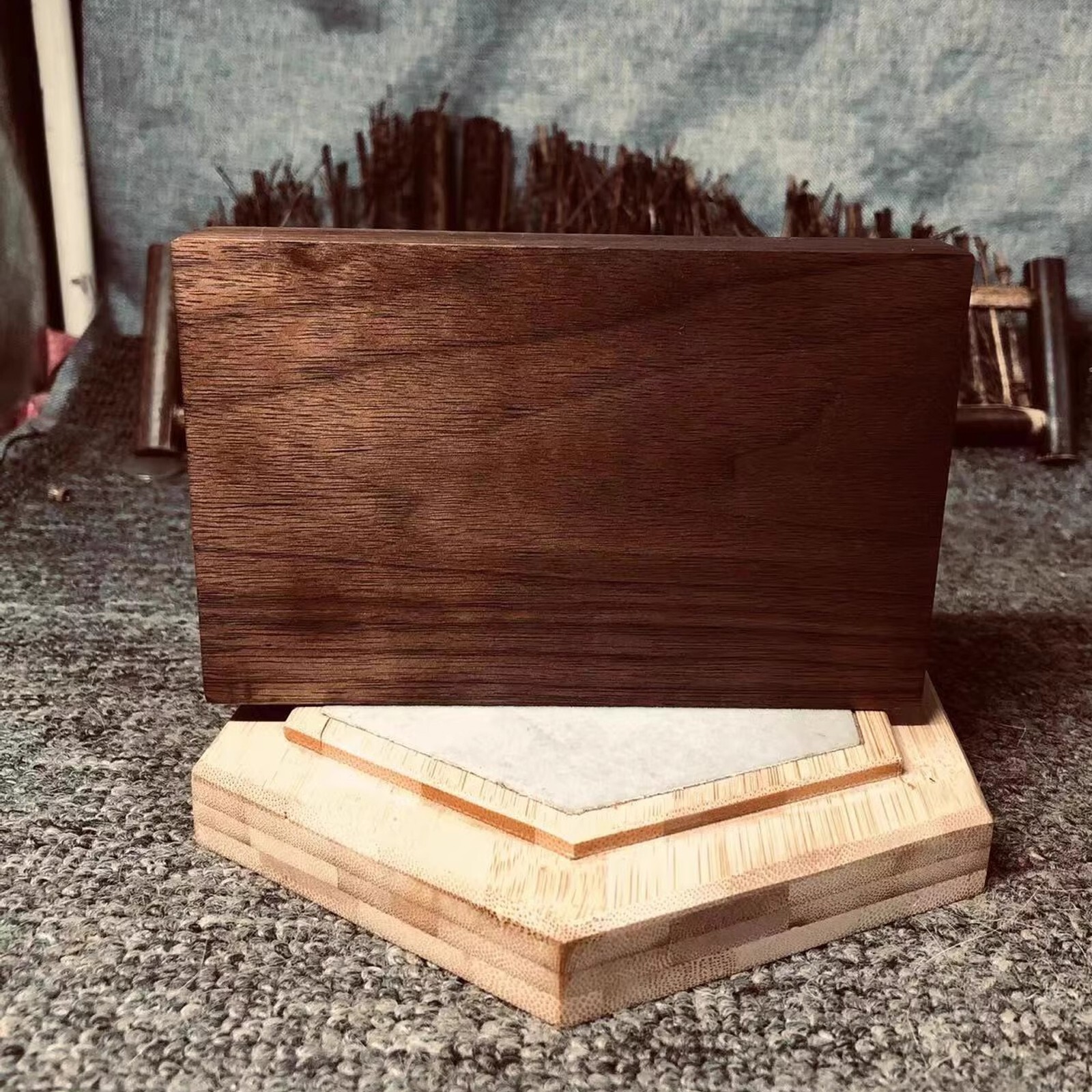 2 Slot America Black Walnut Collection Display Case – For Zippo Lighters