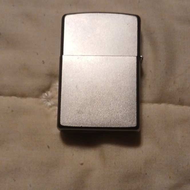Zippo Silver Collectible Lighter Classic Plain Design Metal Pocket Flame Durable