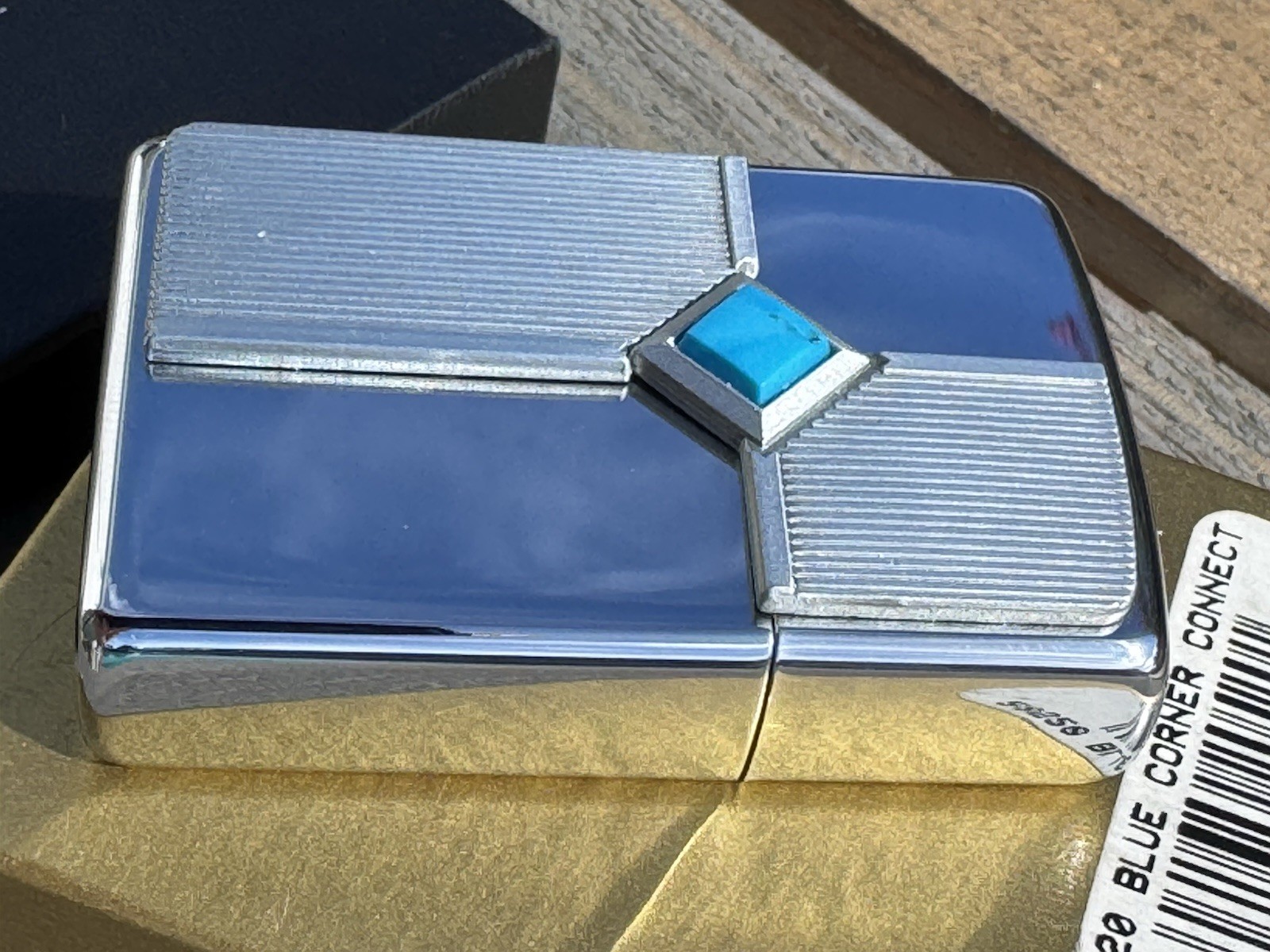 Zippo Corner Connection Lighter 20520 High Polish Chrome Turquoise Stone Mint