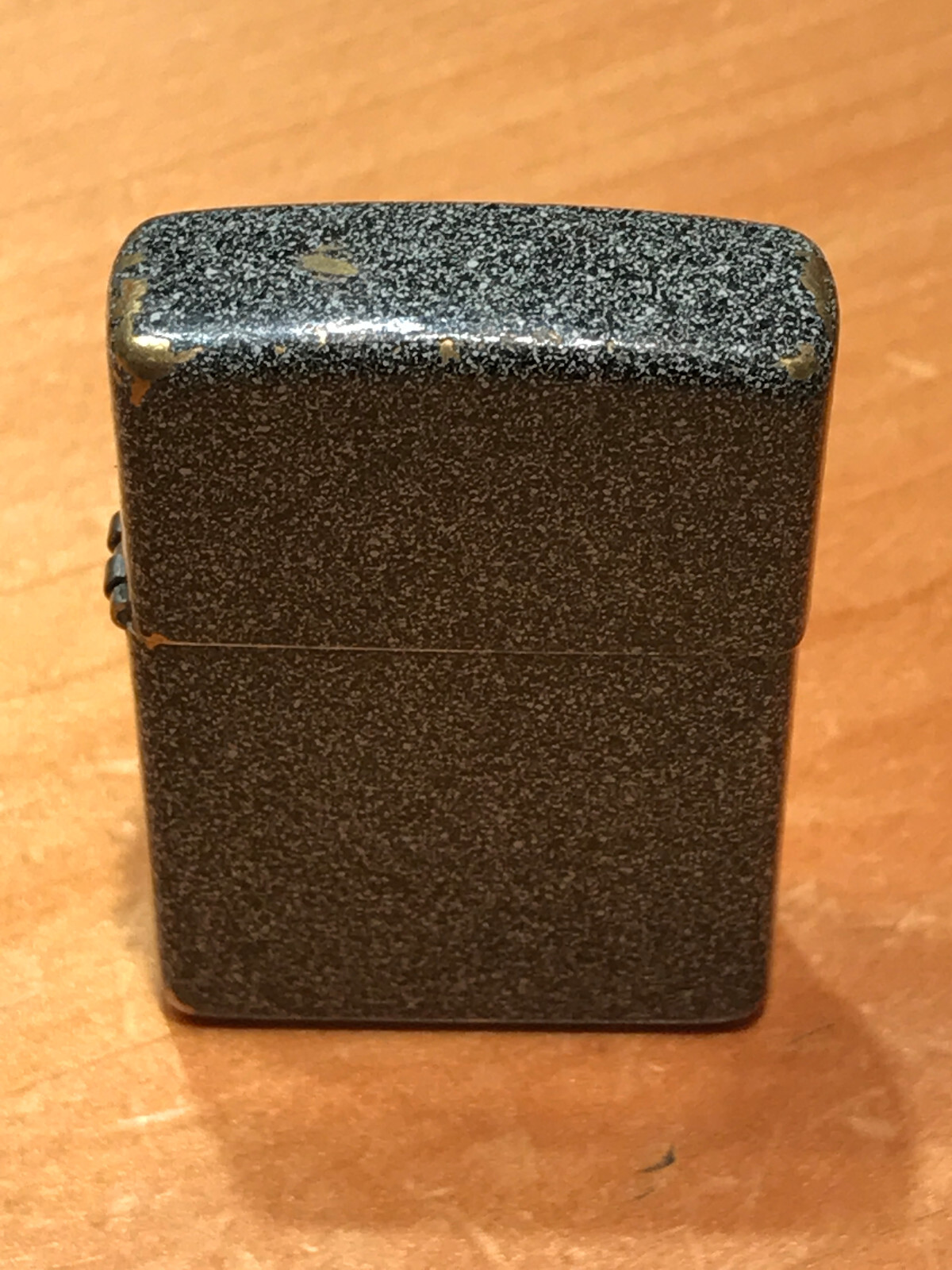 CLASSIC BLACK AND WHITE SPECKLED ZIPPO LIGHTER