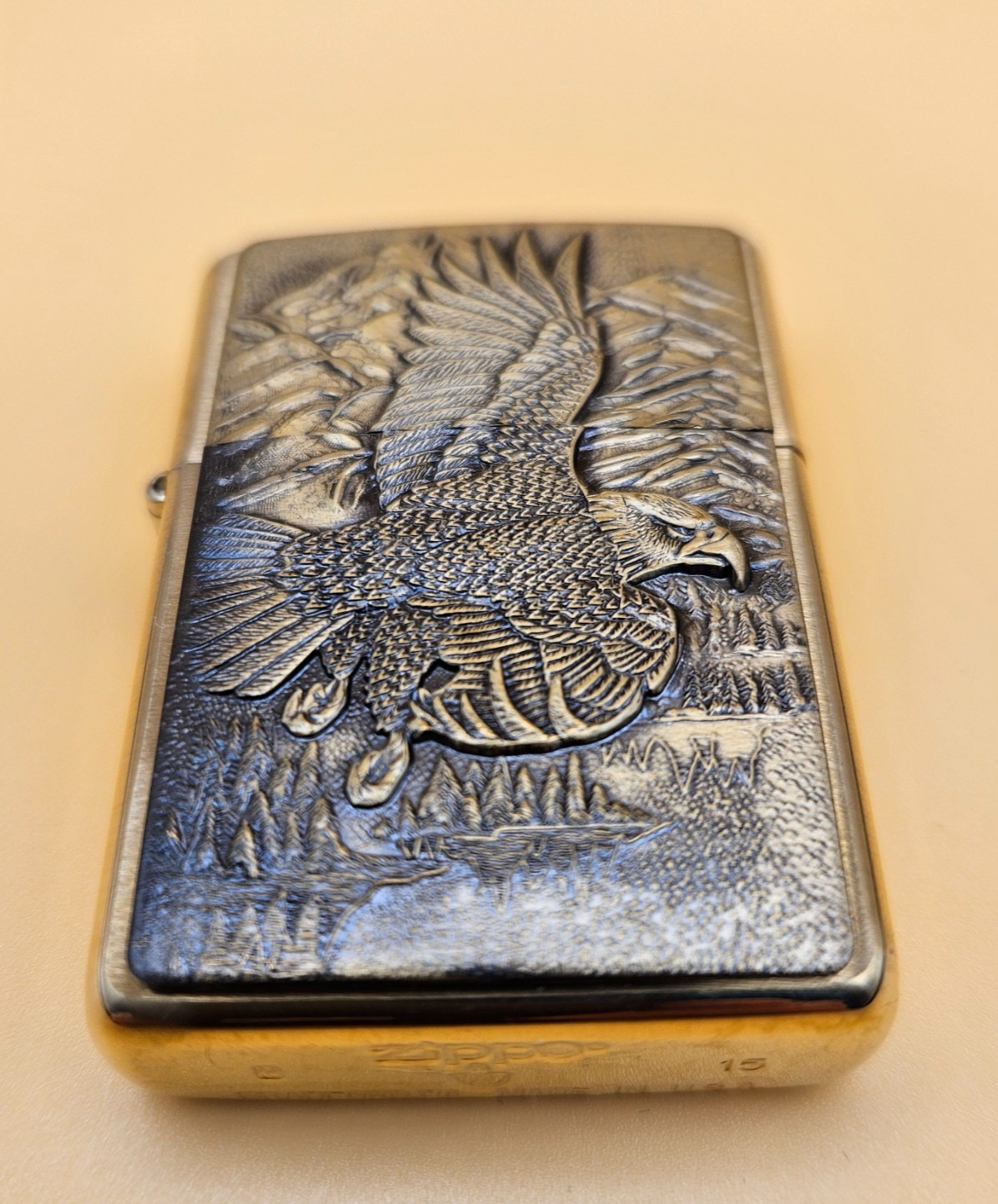 Zippo Lighter 2015 Armor, Barrett-Smythe, Eagle and Mountains, Heavy Brass New