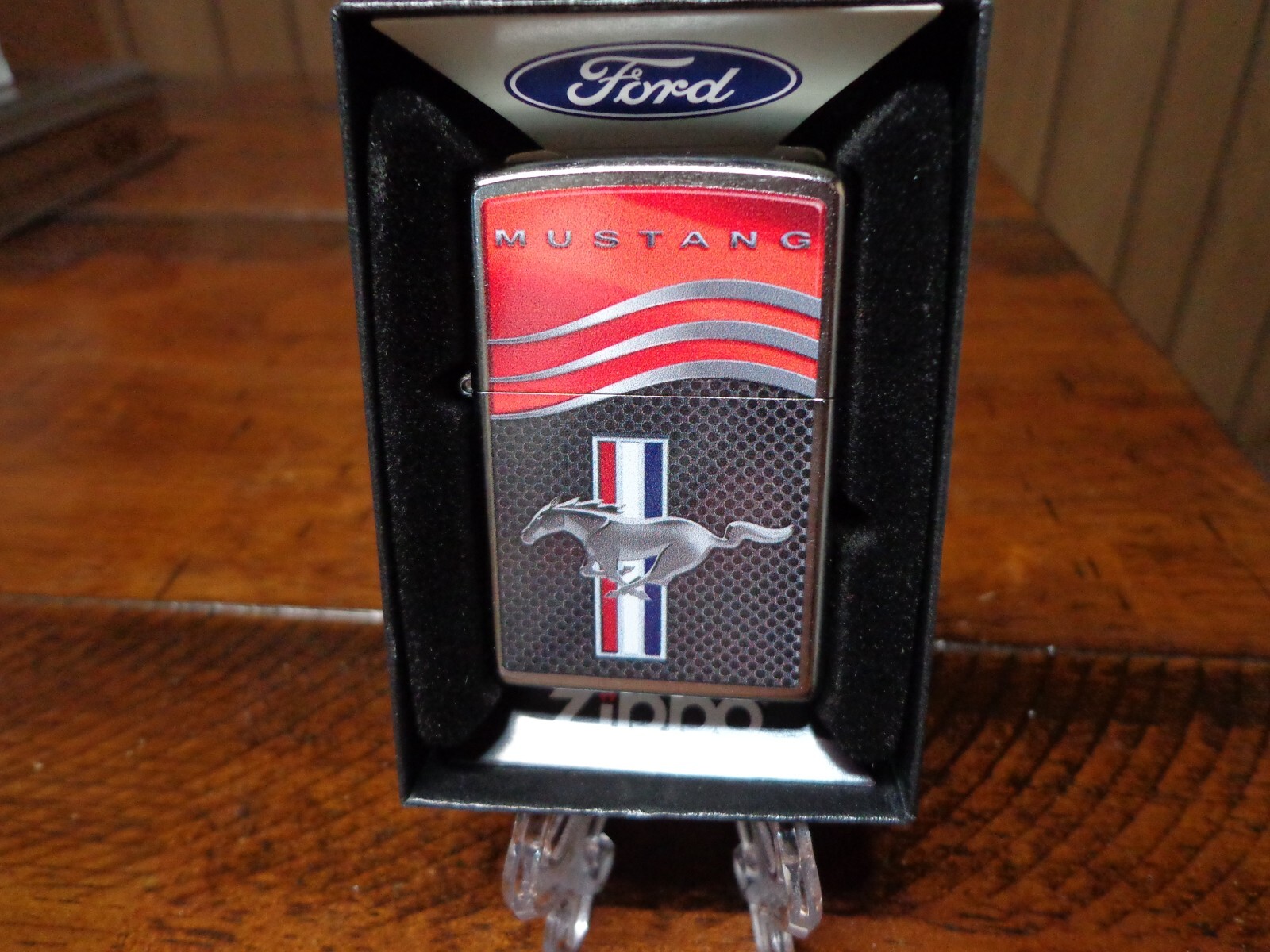 FORD MUSTANG LOGO RED & BLACK DESIGN ZIPPO LIGHTER MINT IN BOX