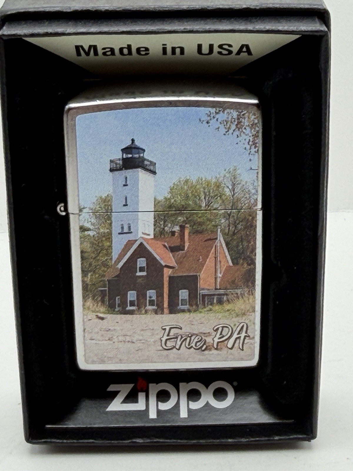 2023 Presque Isle Lighthouse Erie PA Chrome Zippo Lighter New B42