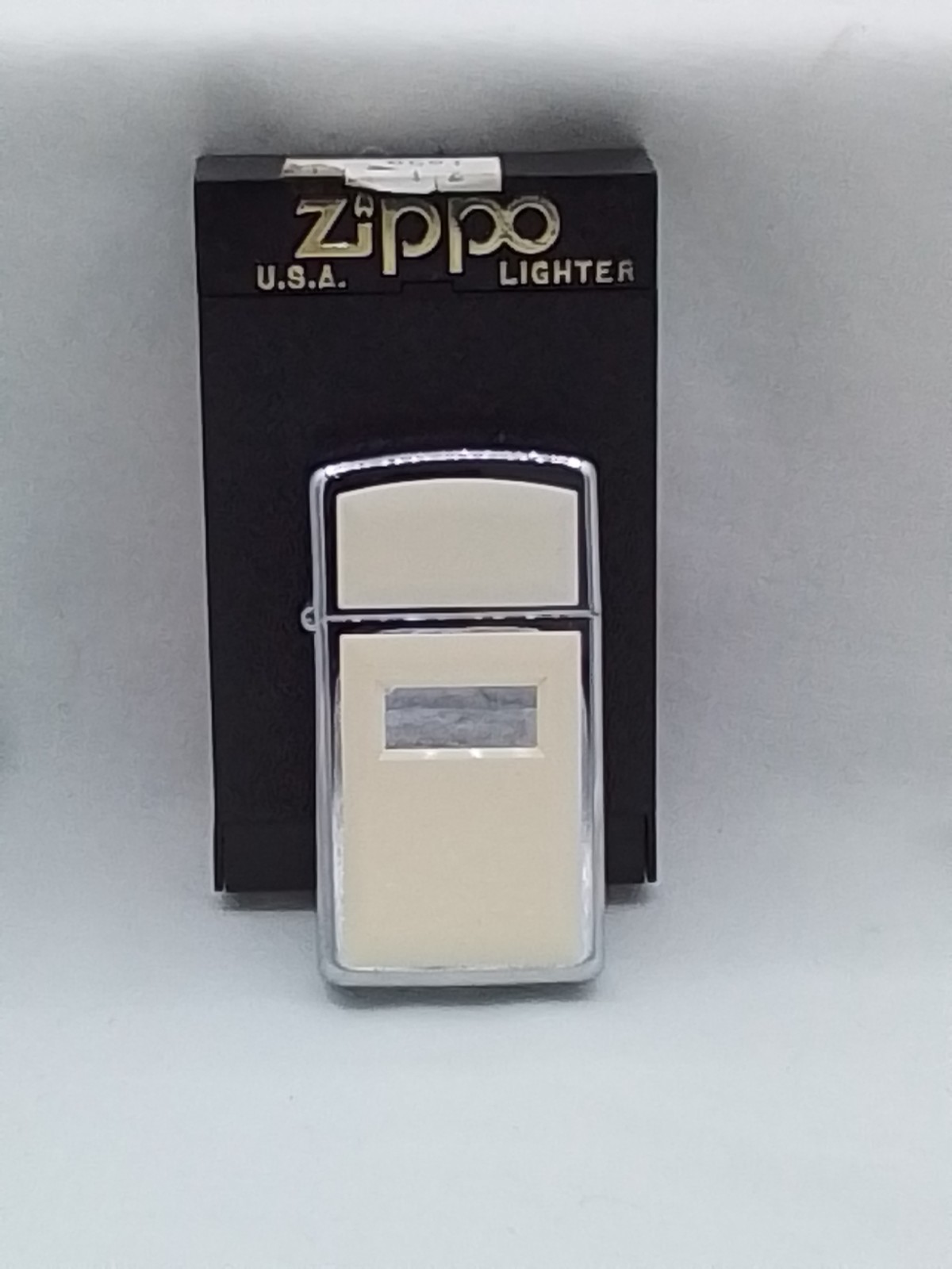ZIPPO USA LIGHTER NEW VINTAGE NOS ORIGINAL BOX IVORY VINYL CROME SLIM ULTRALITE