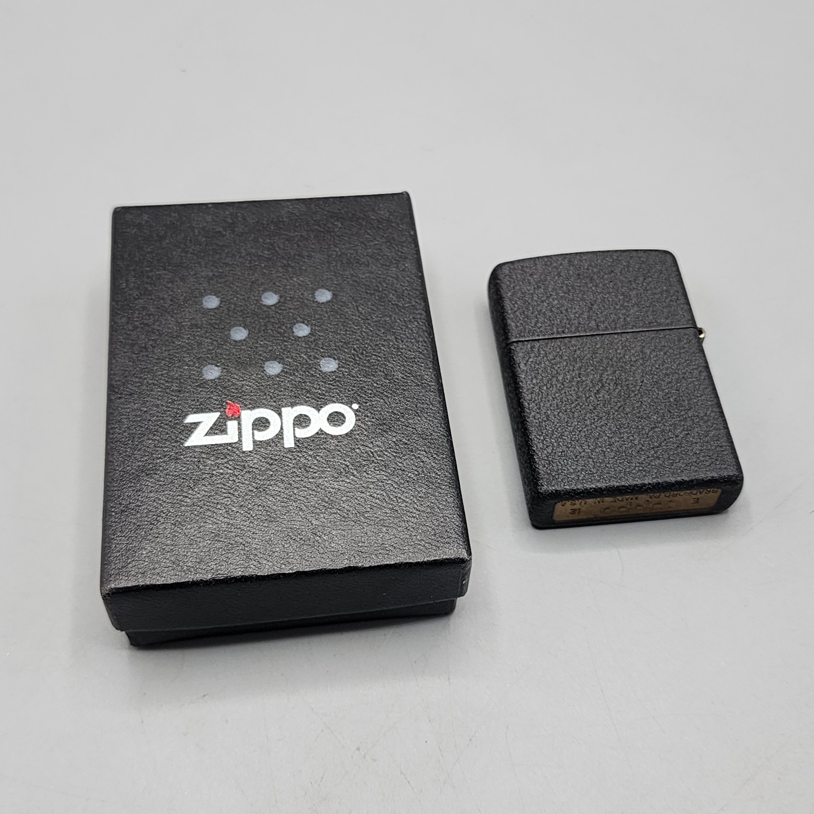Vintage CLASSIC MATTE BLACK ZIPPO LIGHTER MADE IN BRADFORD,PA.
