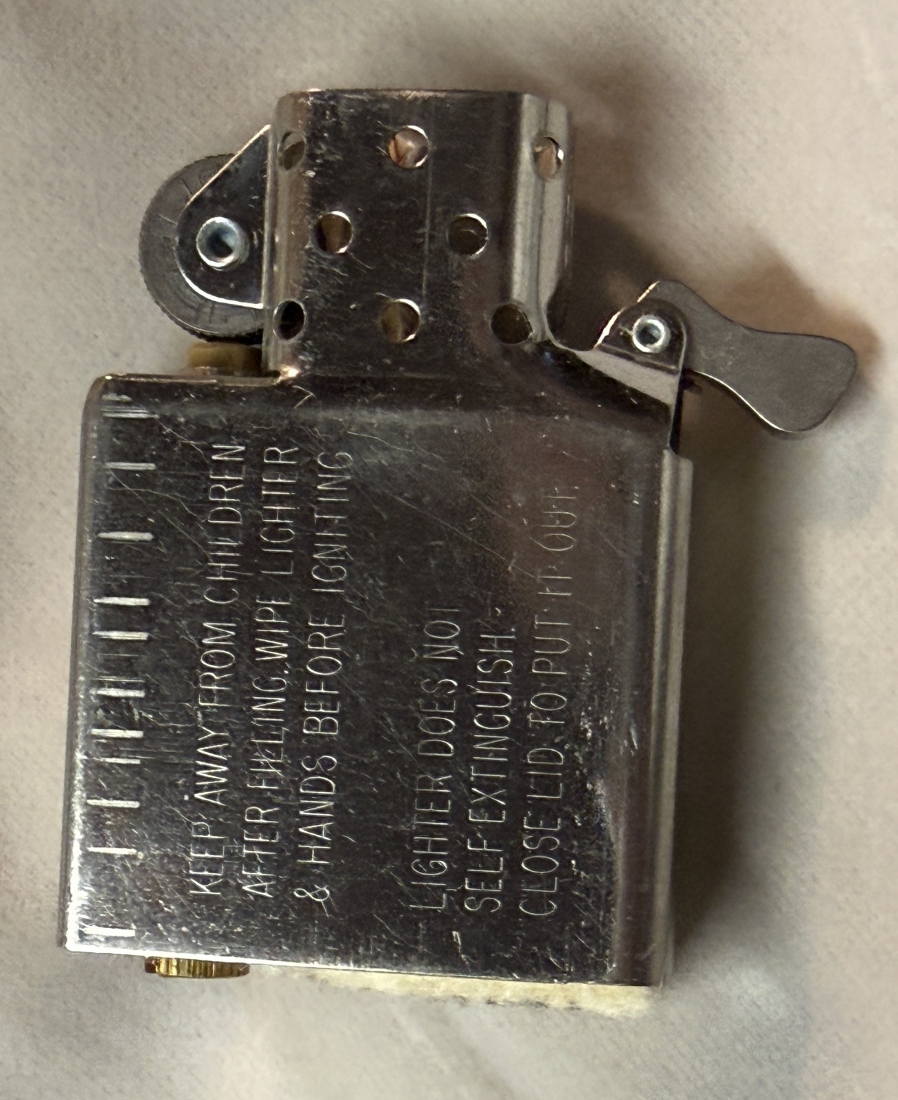 Vintage 1997 Zippo American Embassy LONDON, England, unused.
