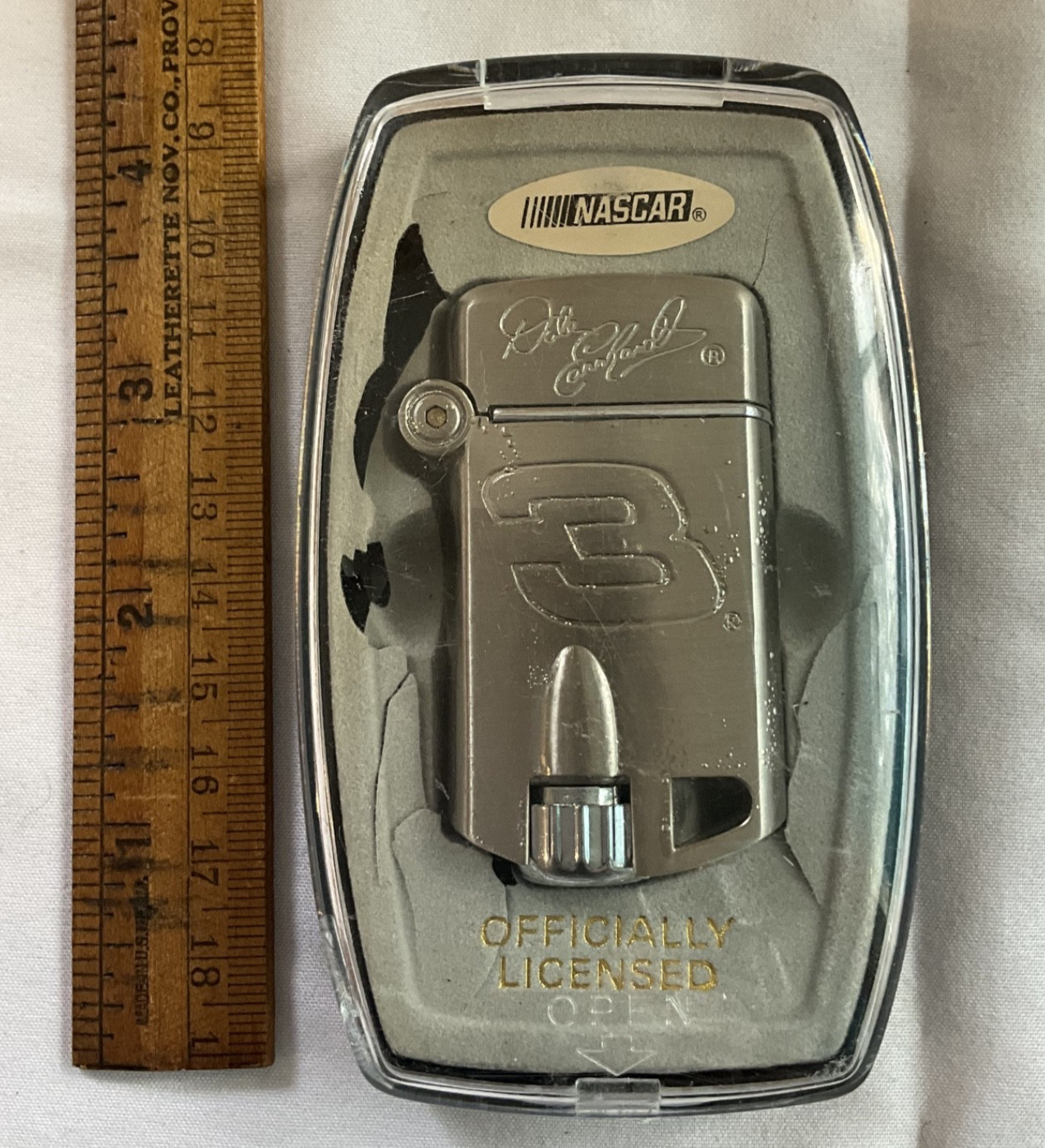 Dale Earnhardt Sr. #3 officially Licensed Lighter 2001 In OriginalCase 4.5 x 2.0