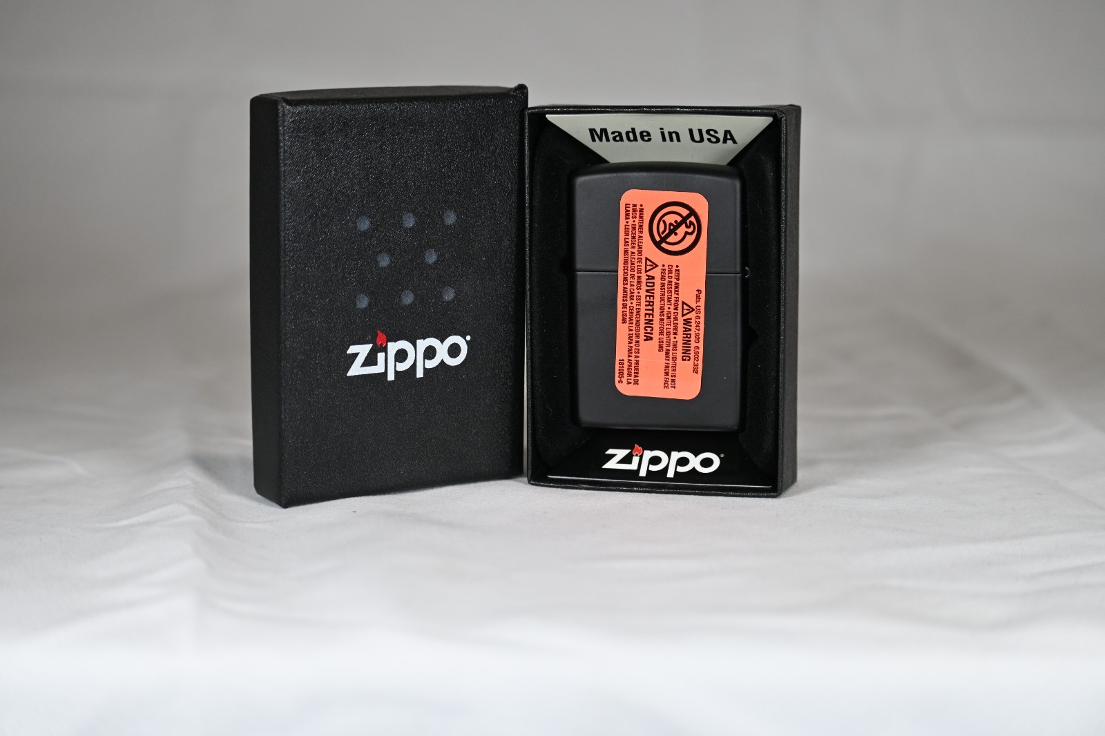 Zippo Classic Matte Black Lighter – 218-002801