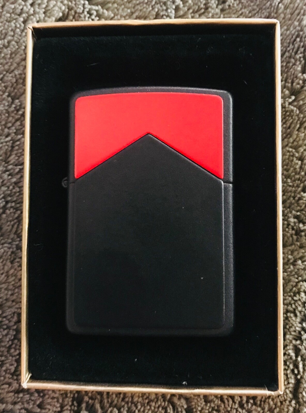 1990’s Red&Black Marlboro zippo lighter Brand New Sealed