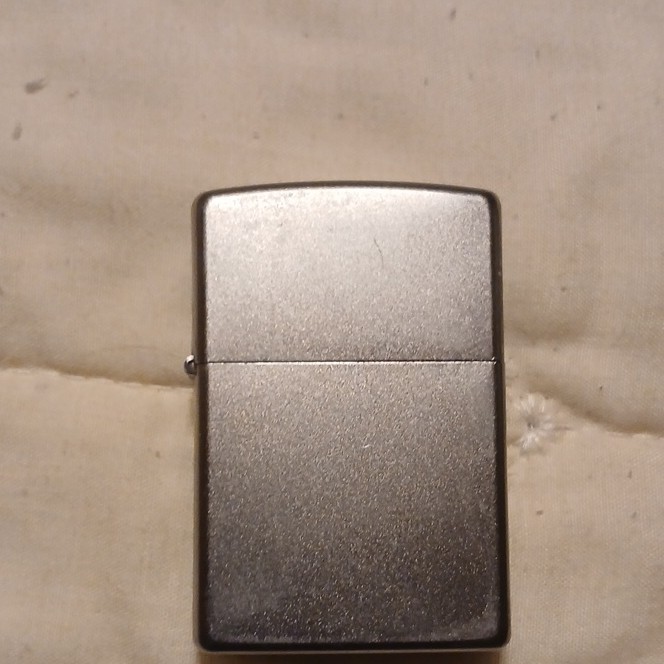 Zippo Silver Collectible Lighter Classic Plain Design Metal Pocket Flame Durable