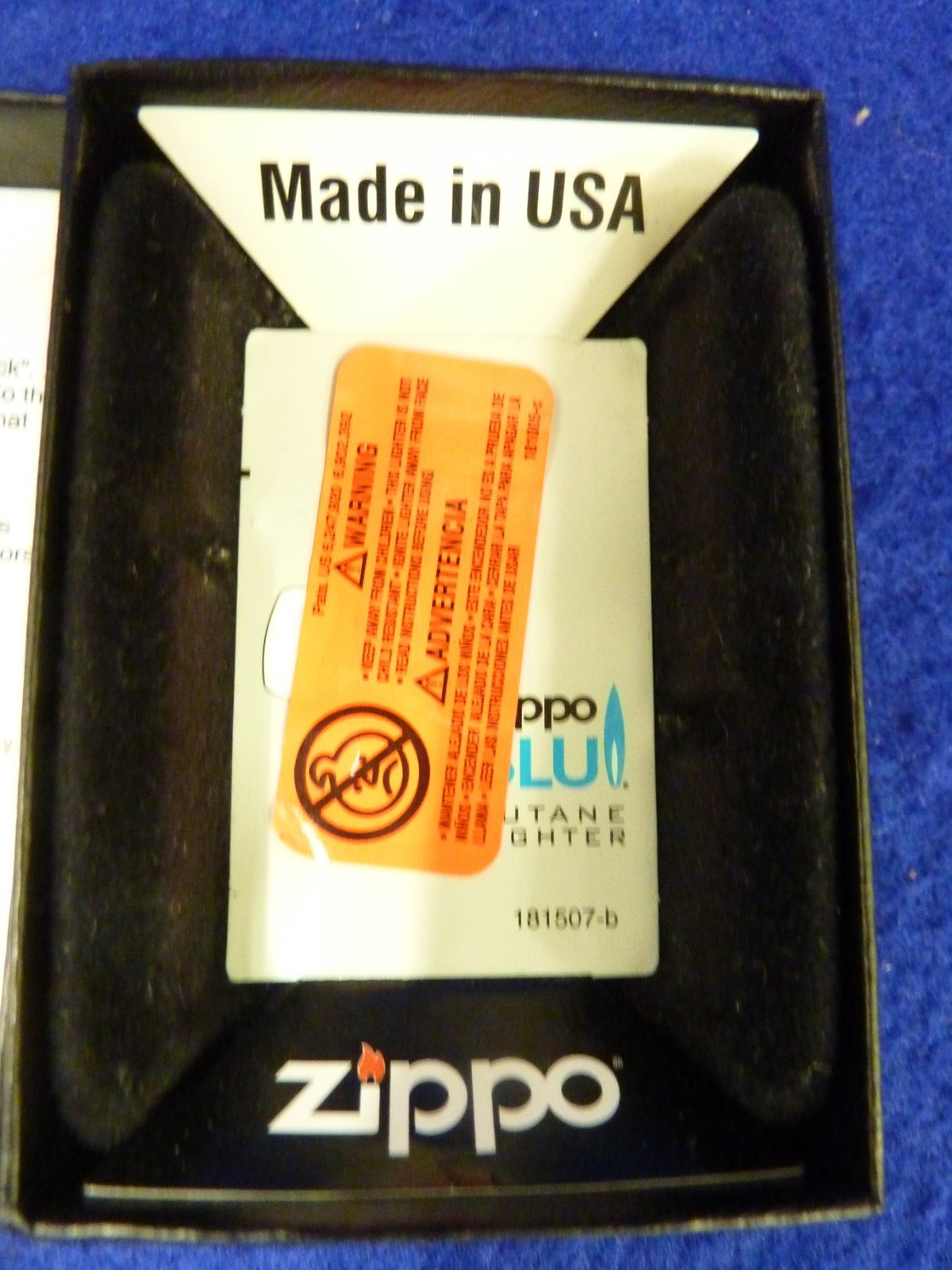 RARE ZIPPO BLUE METALLIC WINDPROOF FLIP TOP LIGHTER IN ORIGINAL BOX