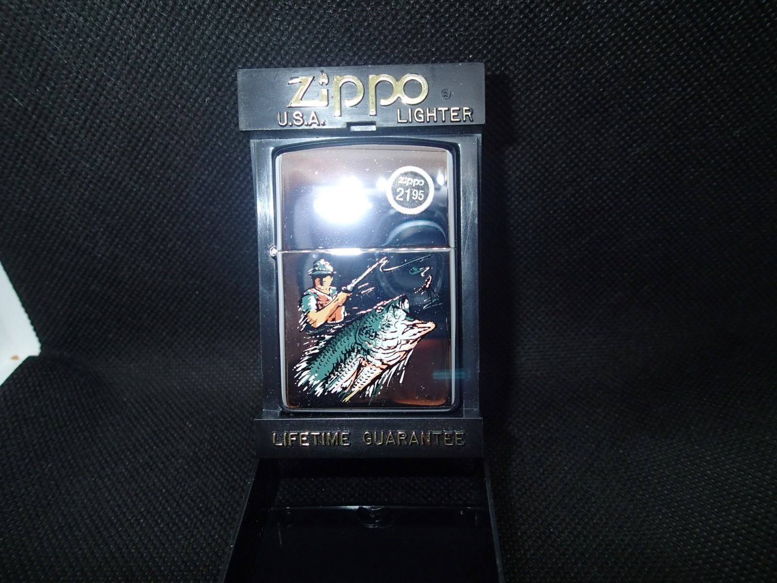 vintage Zippo Outdoor Sportsman Fly Fisherman Fishing Bass Trout Chrome Lighter