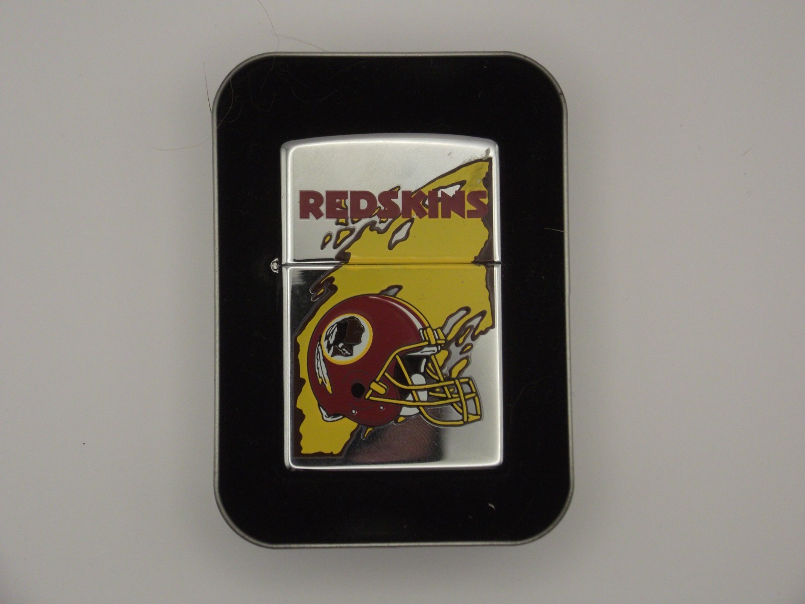 Vintage Zippo Redskins Lighter New with 6 Flints