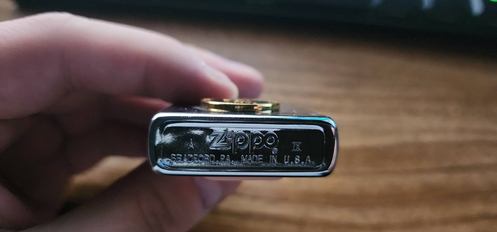 Vintage Zippo An American Classic 1932 1993 Series Silver w/ Gold/Black Emblem