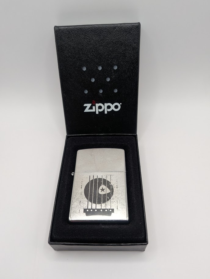 Zippo Lighter 2008 Guitar & Pick Graphic Street Chrome – NOS Unfired New in Box