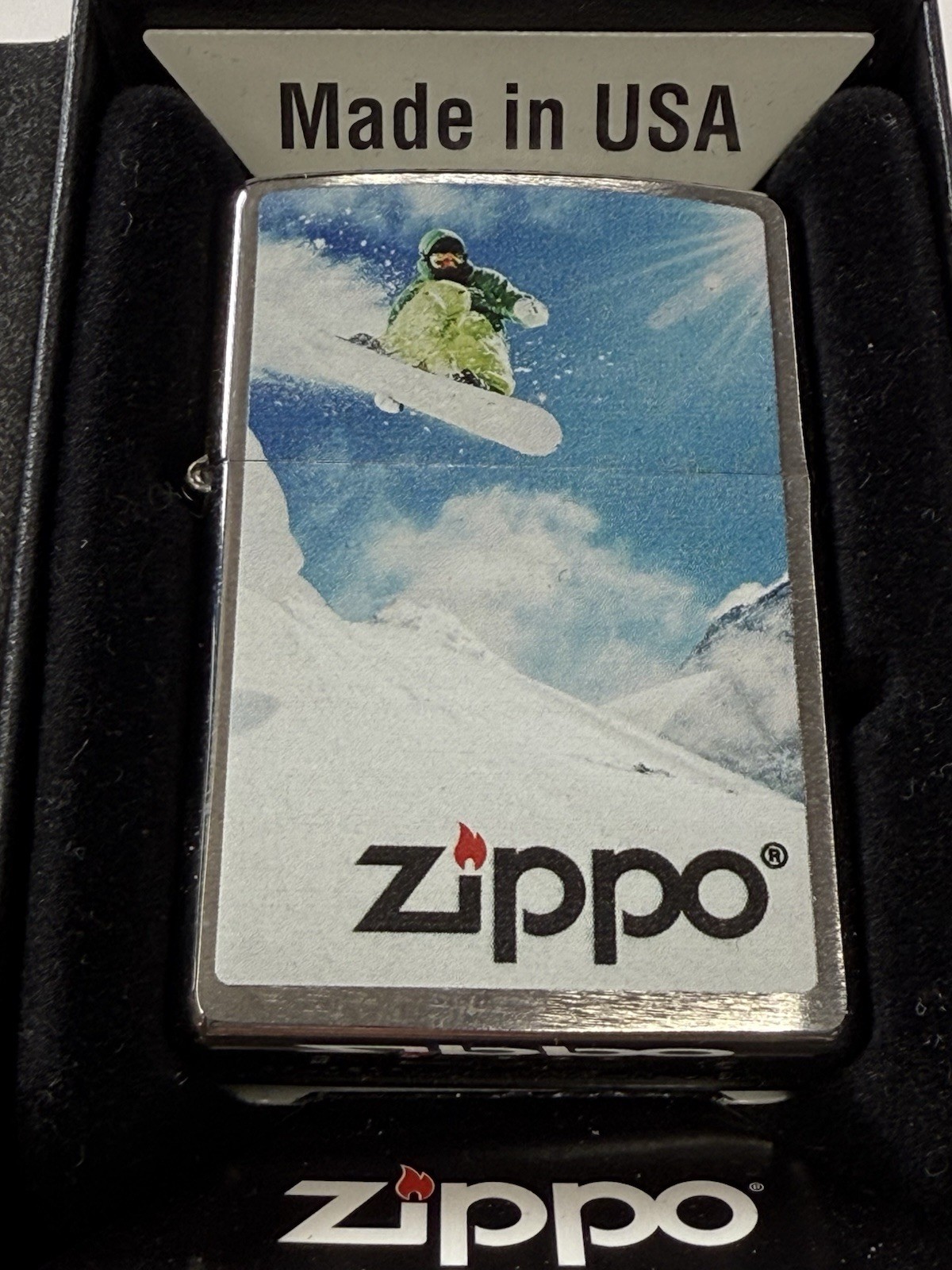 ZIPPO 2015 SNOWBOARDING LIGHTER UNFIRED IN BOX 754