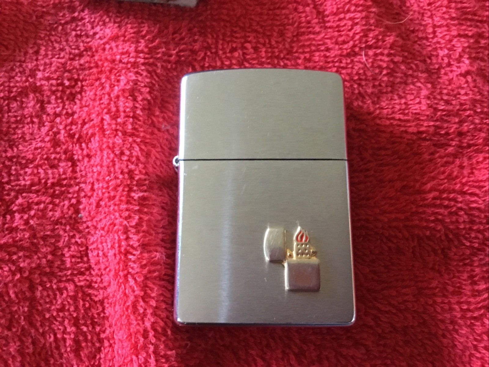Zippo Feb 1997 Chrome Lighter w/ Gold Lighter Emblem w/6 Pack of New Flints!