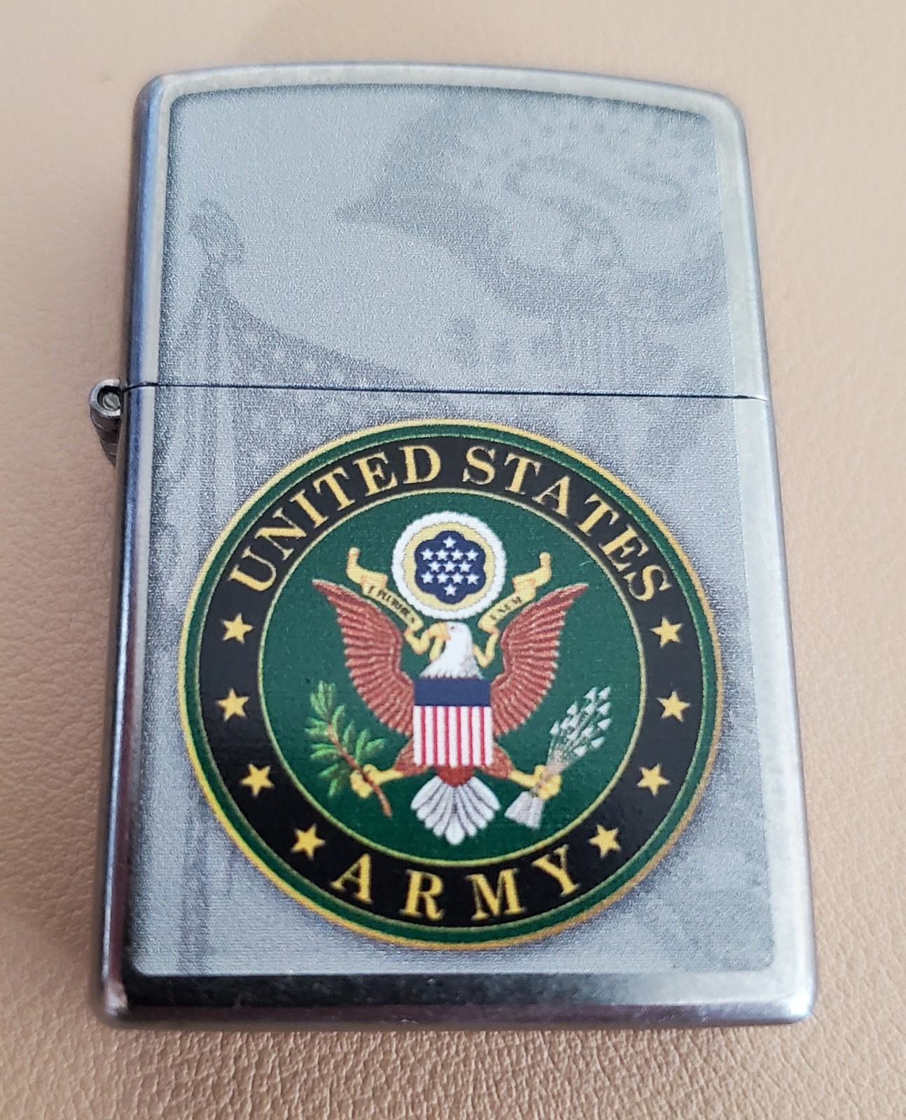 NEW UNITED STATES ARMY ZIPPO WITH 2 PACK OF NEW WICKS ZIPPO SEALED WITH STICKER!