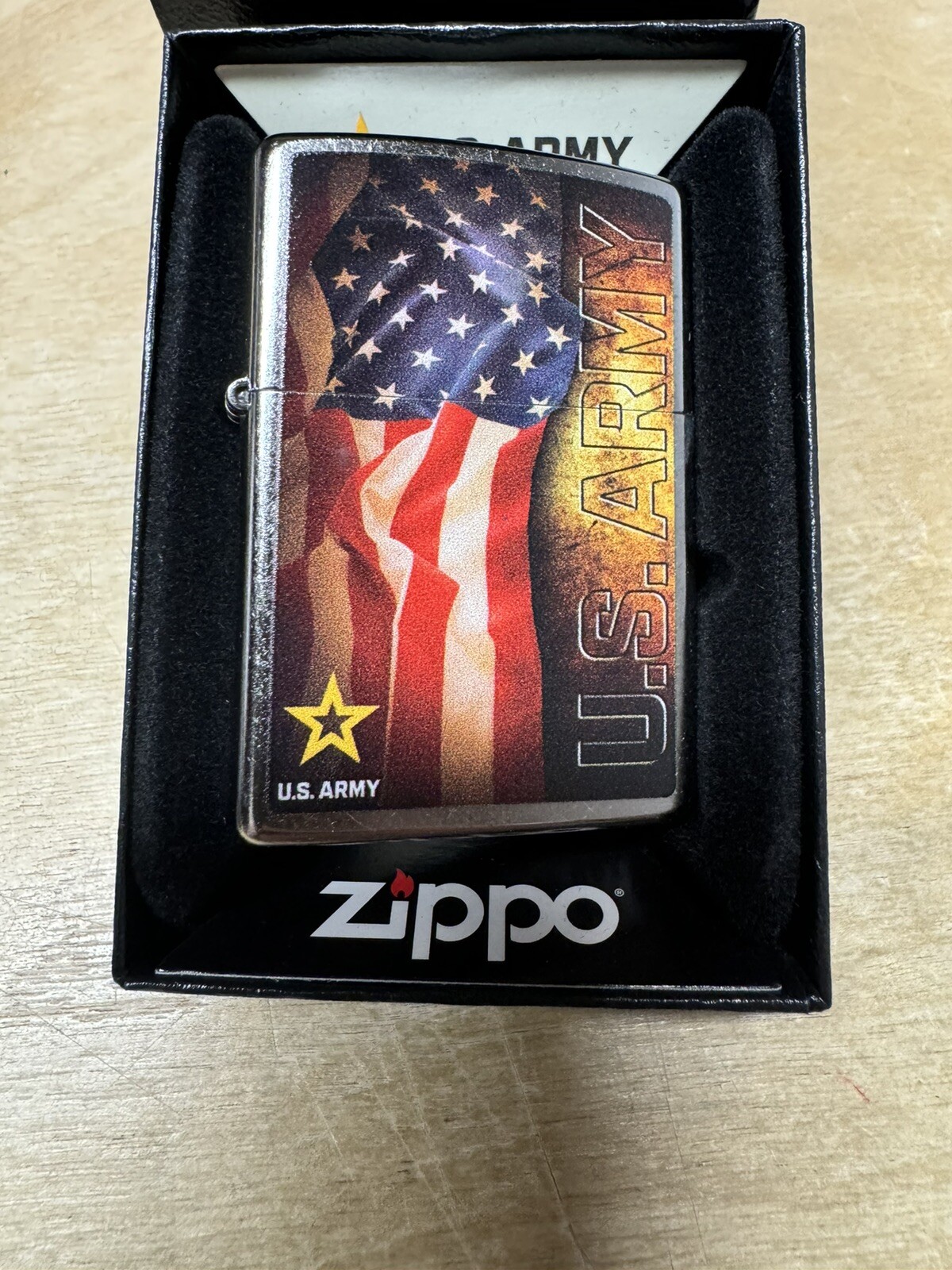 Zippo US Army Logo and United States Flag on Silver Lighter – 207 – New