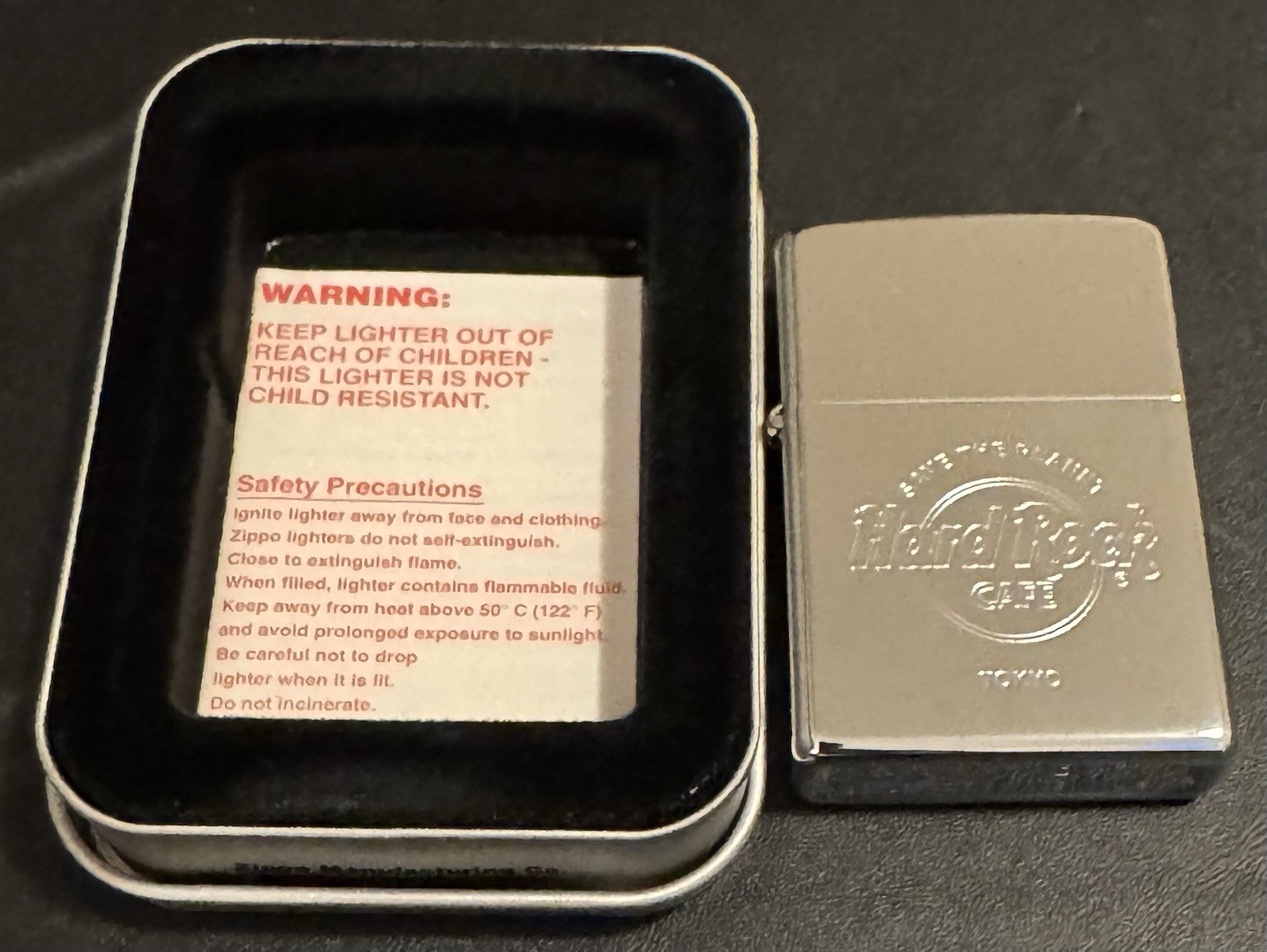 Zippo Hard Rock Cafe Tokyo Lighter 2000 XVI Unfired w/ Tin Case Collectible