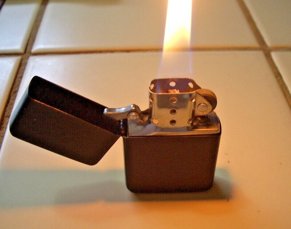 American Flag & Eagle Steel Oil Lighter (Pure Black)