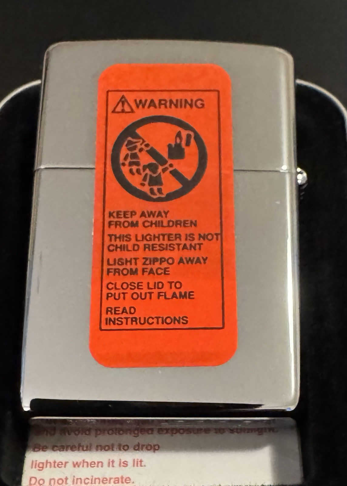 Zippo Hard Rock Cafe Tokyo Lighter 2000 XVI Unfired w/ Tin Case Collectible