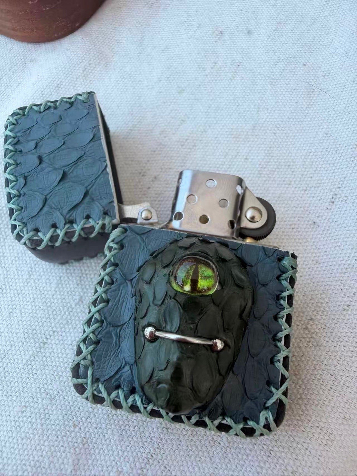 Handmade Snakeskin Leather zippo lighter With 3D-Printed Eyes