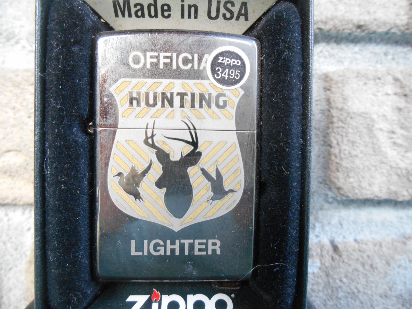 NEW IN BOX 2015 Official Hunting BADGE Lighter Black Ice Zippo Lighter #160
