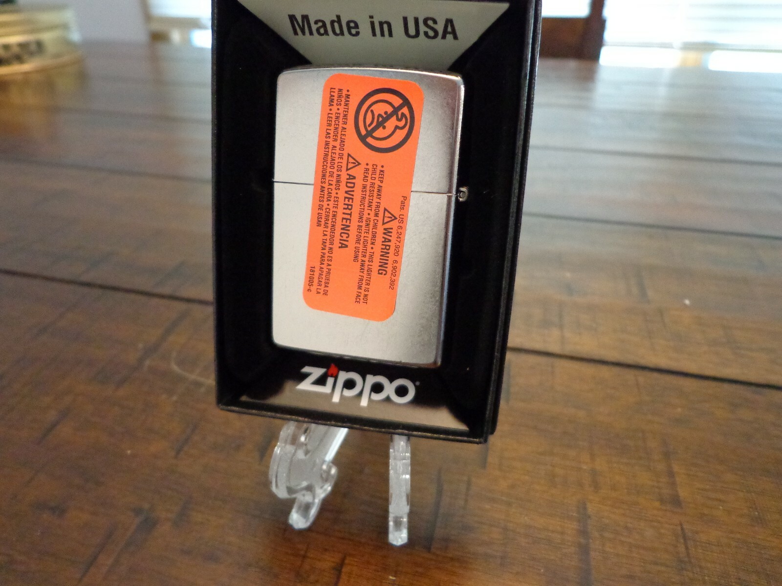 BERNESE MOUNTAIN DOG ZIPPO LIGHTER MINT IN BOX