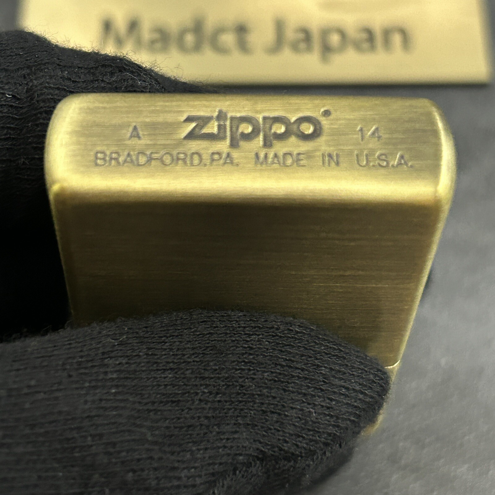 Zippo Classic Lily Arabesque Antique Gold Etching Oil Lighter Regular Case Japan