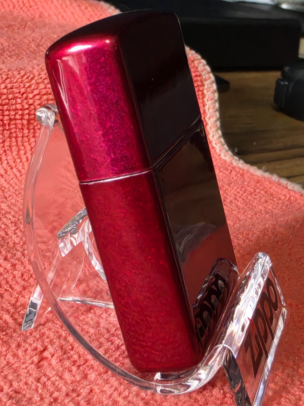 ZIPPO ENTHUSIAST NETWORK LOGO ON HIGH POLISHED CANDY APPLE RED ZIPPO(21063)BNIB