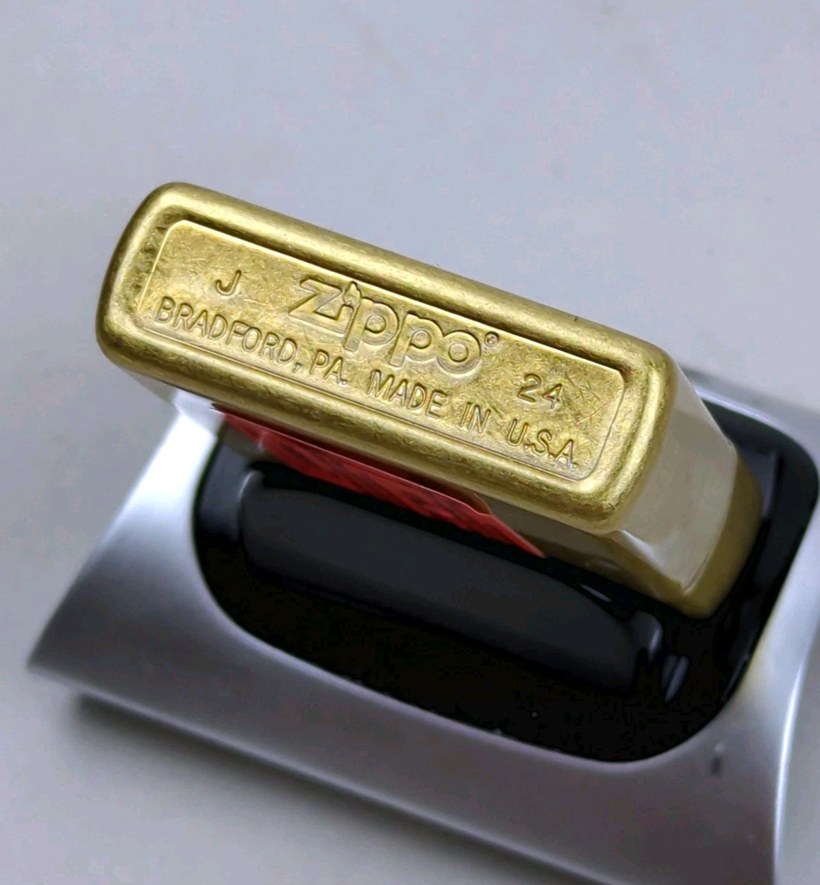 ZIPPO WOLF Design on Classic STREET BRASS Lighter w/ Insert, OCT (J) 2024, NEW