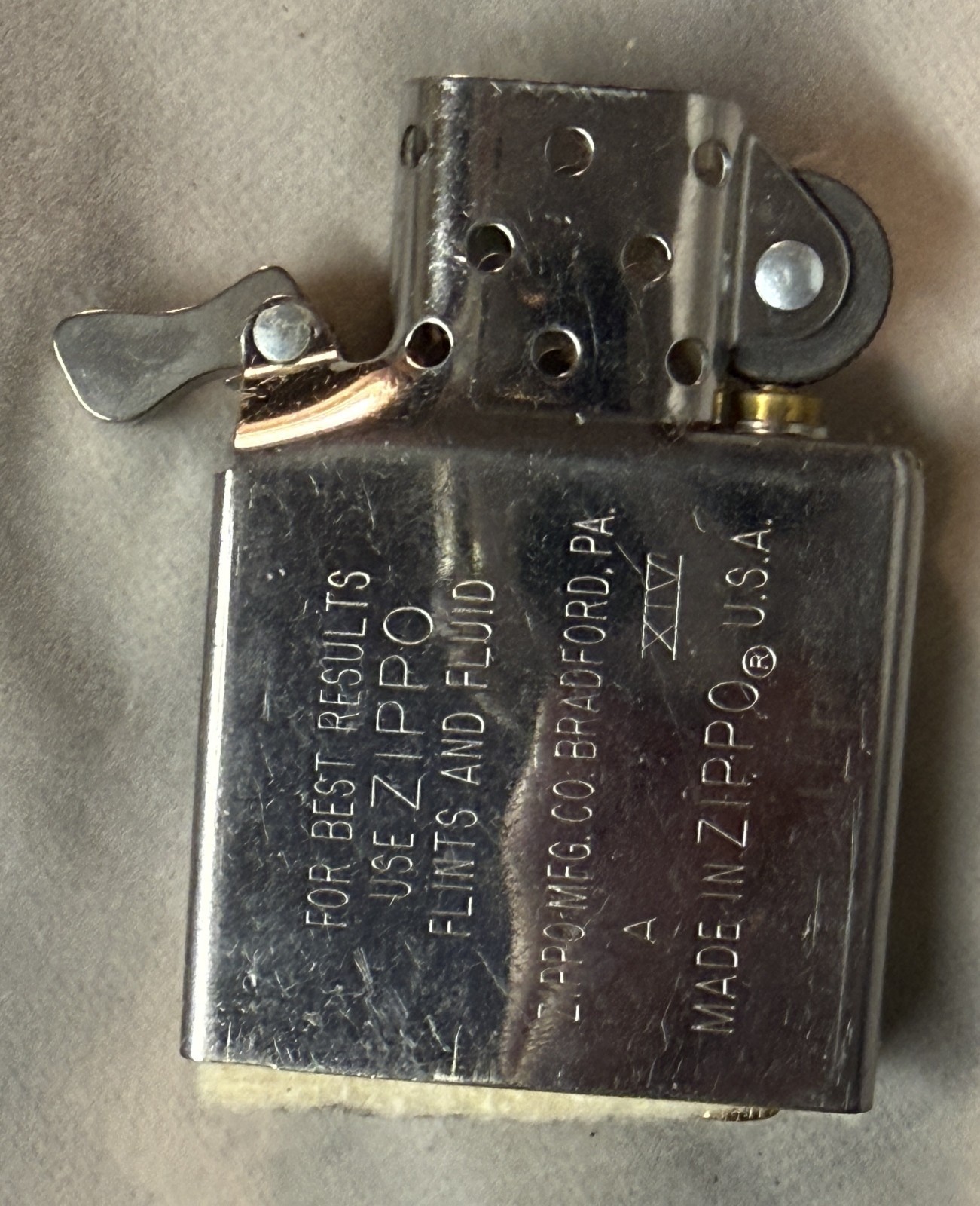 Vintage 1997 Zippo American Embassy LONDON, England, unused.
