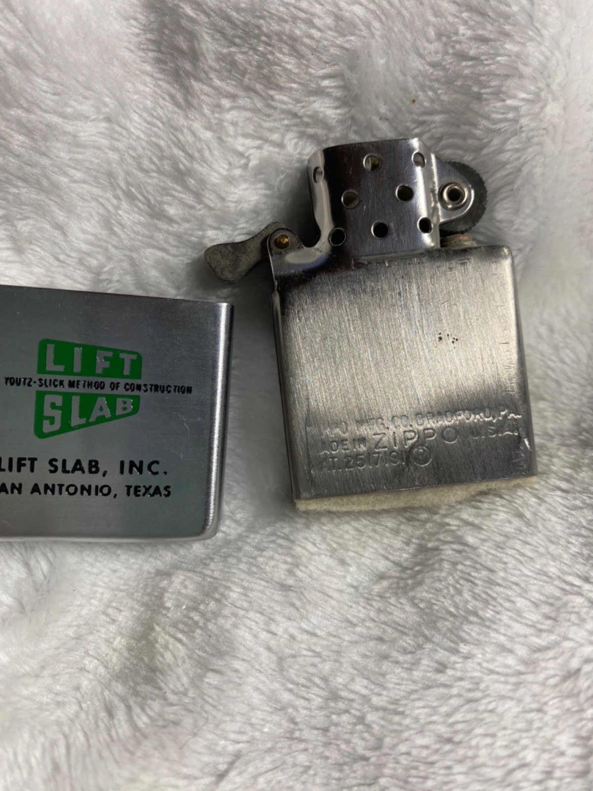 MINT UNFIRED 1958 Zippo Lighter Youtz-Slick Lift Slab SanAntonio Texas w/box