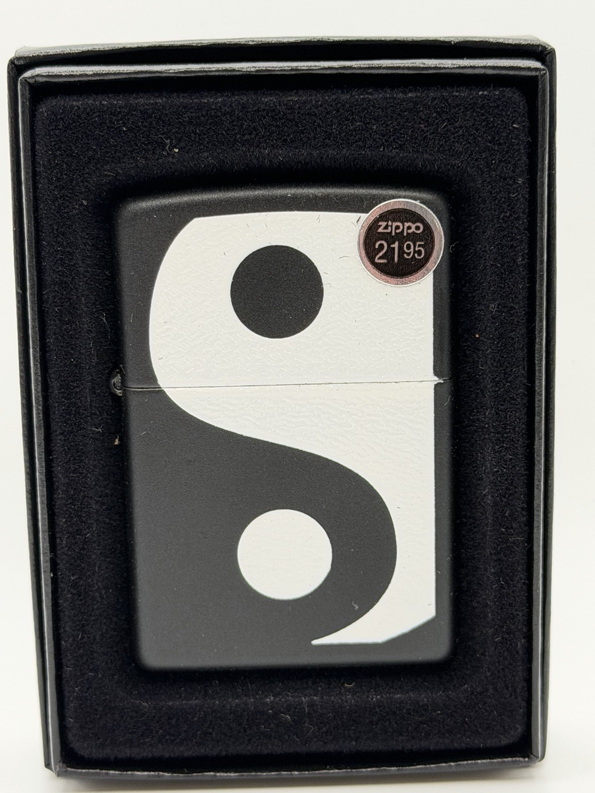 Vintage 2007 Yin Yang Black Matte Zippo Lighter New B13