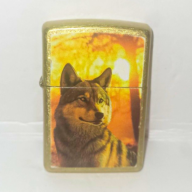 Zippo Wolf Image Design Flip Top Lighter Gold Tone Case – Animals Theme