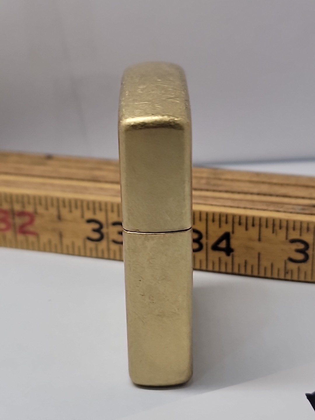 ZIPPO USA GOLD DUST ARMOR SPECIAL 2024 LIGHTER, Good CONDITION